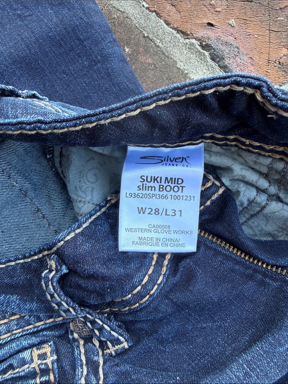 Silver Suki mid slim boot cut blue jeans size 28 - Picture 5 of 6